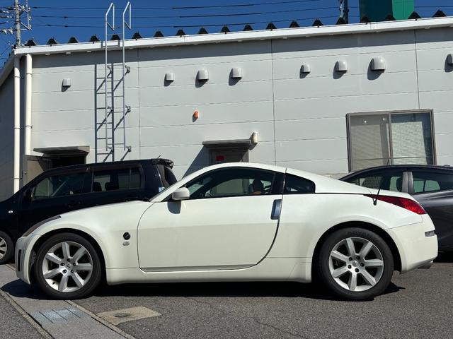 フェアレディZ バージョンT BOSEサウンド 7スピーカー 6CDチェンジャー ETC 本革シート シートヒーター パワーシート HIDライト オートエアコン 純正17インチアルミホイール キーレスエントリー スペアキー(51枚目)