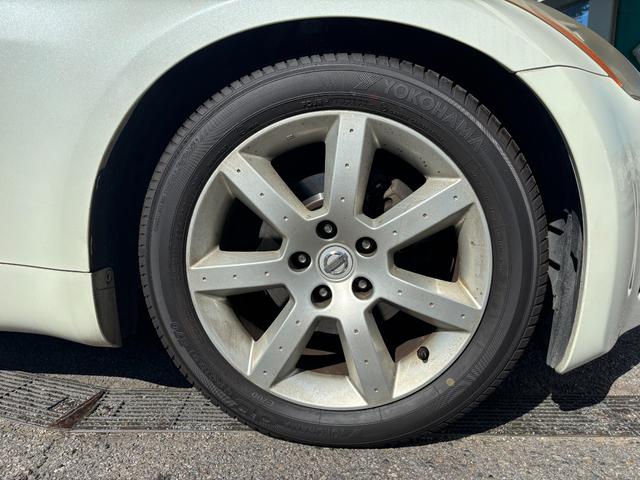 フェアレディZ バージョンT BOSEサウンド 7スピーカー 6CDチェンジャー ETC 本革シート シートヒーター パワーシート HIDライト オートエアコン 純正17インチアルミホイール キーレスエントリー スペアキー(58枚目)