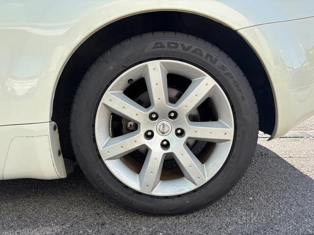 フェアレディZ バージョンT BOSEサウンド 7スピーカー 6CDチェンジャー ETC 本革シート シートヒーター パワーシート HIDライト オートエアコン 純正17インチアルミホイール キーレスエントリー スペアキー(60枚目)