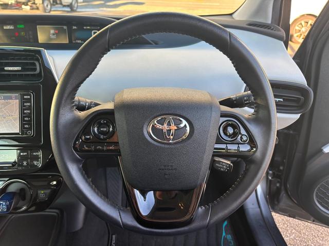 プリウス SセーフティプラスII 禁煙 ワンオーナー 純正ナビ 地デジTV Bluetooth バックカメラ ドライブレコーダー ETC 前後コーナーセンサー LEDオートハイビーム レーダークルーズ LKA BSM 1500W電源(15枚目)