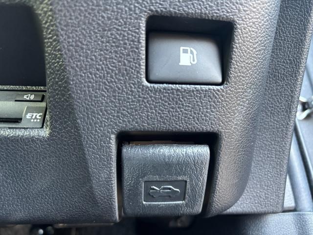 プリウス SセーフティプラスII 禁煙 ワンオーナー 純正ナビ 地デジTV Bluetooth バックカメラ ドライブレコーダー ETC 前後コーナーセンサー LEDオートハイビーム レーダークルーズ LKA BSM 1500W電源(26枚目)