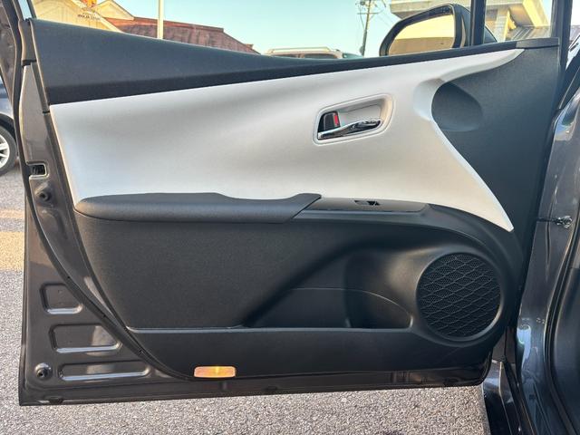 プリウス SセーフティプラスII 禁煙 ワンオーナー 純正ナビ 地デジTV Bluetooth バックカメラ ドライブレコーダー ETC 前後コーナーセンサー LEDオートハイビーム レーダークルーズ LKA BSM 1500W電源(47枚目)