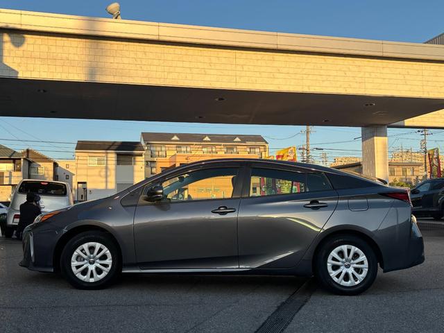 プリウス SセーフティプラスII 禁煙 ワンオーナー 純正ナビ 地デジTV Bluetooth バックカメラ ドライブレコーダー ETC 前後コーナーセンサー LEDオートハイビーム レーダークルーズ LKA BSM 1500W電源(56枚目)