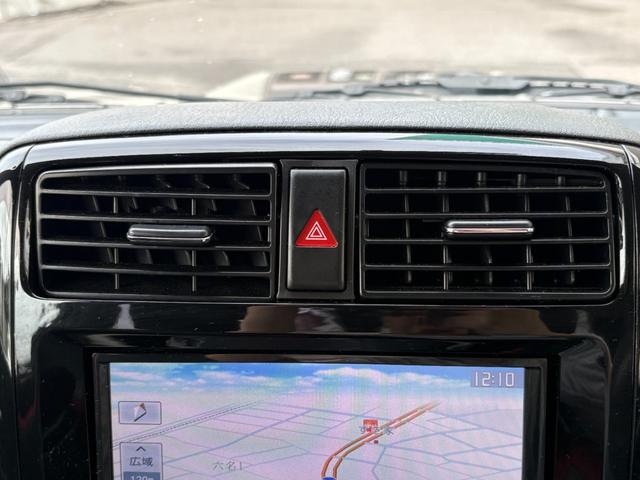 ジムニー クロスアドベンチャー　禁煙　パートタイム４ＷＤ　背面タイヤ　ＥＴＣ　ナビ　地デジＴＶ　ＤＶＤ　ＵＳＢ　シートヒーター　ハーフレザーシート　純正フロアマット　純正アルミホイール　ドアバイザー　フォグランプ　保証書　取扱説明書（8枚目）