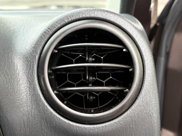 ジムニー クロスアドベンチャー　禁煙　パートタイム４ＷＤ　背面タイヤ　ＥＴＣ　ナビ　地デジＴＶ　ＤＶＤ　ＵＳＢ　シートヒーター　ハーフレザーシート　純正フロアマット　純正アルミホイール　ドアバイザー　フォグランプ　保証書　取扱説明書（23枚目）