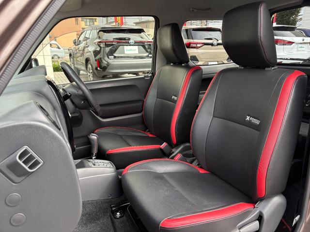 ジムニー クロスアドベンチャー　禁煙　パートタイム４ＷＤ　背面タイヤ　ＥＴＣ　ナビ　地デジＴＶ　ＤＶＤ　ＵＳＢ　シートヒーター　ハーフレザーシート　純正フロアマット　純正アルミホイール　ドアバイザー　フォグランプ　保証書　取扱説明書（31枚目）