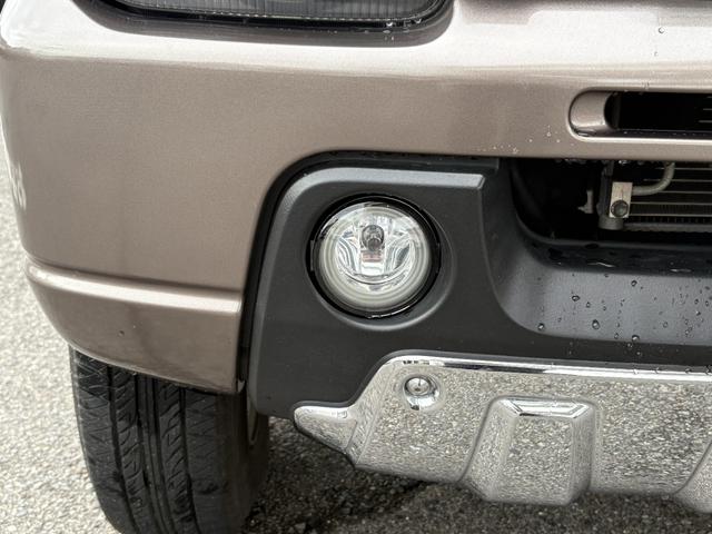 ジムニー クロスアドベンチャー　禁煙　パートタイム４ＷＤ　背面タイヤ　ＥＴＣ　ナビ　地デジＴＶ　ＤＶＤ　ＵＳＢ　シートヒーター　ハーフレザーシート　純正フロアマット　純正アルミホイール　ドアバイザー　フォグランプ　保証書　取扱説明書（51枚目）