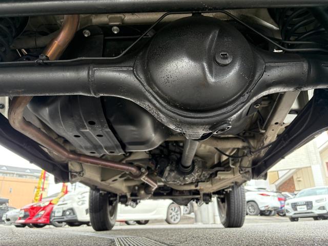 ジムニー クロスアドベンチャー　禁煙　パートタイム４ＷＤ　背面タイヤ　ＥＴＣ　ナビ　地デジＴＶ　ＤＶＤ　ＵＳＢ　シートヒーター　ハーフレザーシート　純正フロアマット　純正アルミホイール　ドアバイザー　フォグランプ　保証書　取扱説明書（62枚目）