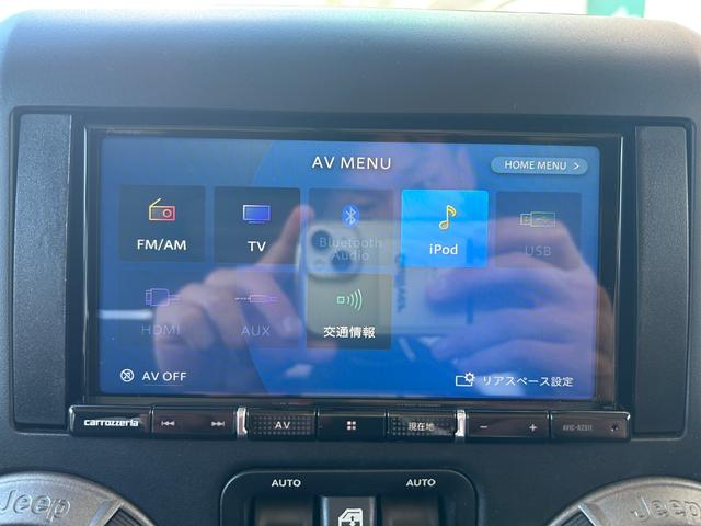 ジープ・ラングラーアンリミテッド スポーツ 4WD 社外ナビ フルセグTV DVD再生 Bluetooth接続 サイド バックカメラ デジタルミラー ドラレコ ETC クルコン ダウンヒルアシスト 横滑り防止 背面タイヤ 前後フォグランプ(17枚目)