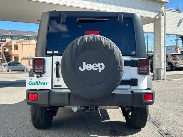 ジープ・ラングラーアンリミテッド スポーツ 4WD 社外ナビ フルセグTV DVD再生 Bluetooth接続 サイド バックカメラ デジタルミラー ドラレコ ETC クルコン ダウンヒルアシスト 横滑り防止 背面タイヤ 前後フォグランプ(47枚目)