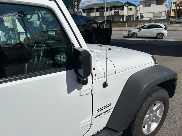 ジープ・ラングラーアンリミテッド スポーツ 4WD 社外ナビ フルセグTV DVD再生 Bluetooth接続 サイド バックカメラ デジタルミラー ドラレコ ETC クルコン ダウンヒルアシスト 横滑り防止 背面タイヤ 前後フォグランプ(50枚目)