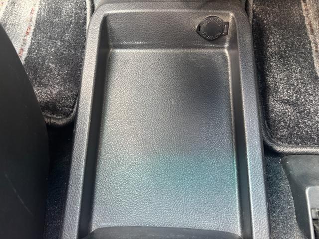 ハリアー 240G Lパッケージ 禁煙 ワンオーナー バックカメラ 純正HDDナビ ビルトインETC パワーシート 純正フロアマット 純正アルミホイール オートライト AFS ABS 保証書 取扱説明書 スペアキー(11枚目)