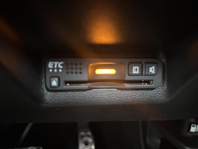 シャトル ハイブリッドX ホンダセンシング ワンオーナー 禁煙 ホンダセンシング ナビ フルセグTV DVD再生 HDMI BT バックカメラ ETC ドラレコ シートヒーター パドルシフト トノカバー LED 保証書 取扱説明書 スペアキー(26枚目)