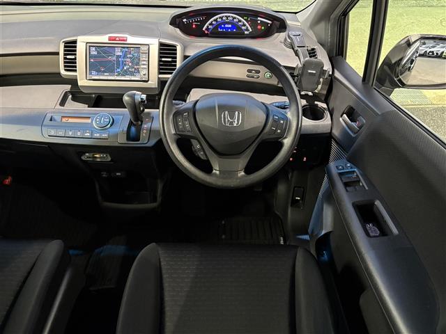 フリードスパイク GL(2枚目)