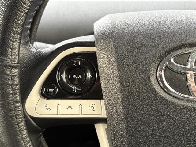 プリウス Ｓセーフティプラス　☆純正ナビ・Ｂｌｕｅｔｏｏｔｈａｕｄｉｏ・ＴＶ・ＤＶＤ☆バックカメラ☆ビルトインＥＴＣ２．０☆レーダークルーズコントロール☆ドライブレコーダー☆サンルーフ☆ローダウン☆モデリスタエアロ（13枚目）