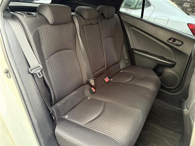 プリウス Ｓセーフティプラス　☆純正ナビ・Ｂｌｕｅｔｏｏｔｈａｕｄｉｏ・ＴＶ・ＤＶＤ☆バックカメラ☆ビルトインＥＴＣ２．０☆レーダークルーズコントロール☆ドライブレコーダー☆サンルーフ☆ローダウン☆モデリスタエアロ（23枚目）