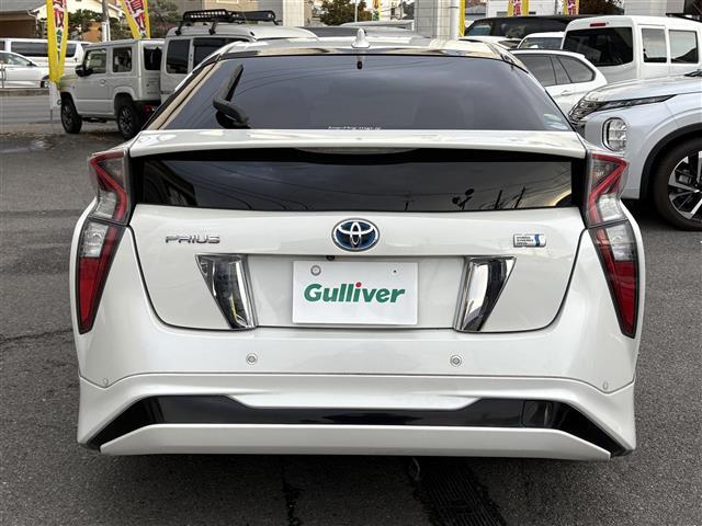 プリウス Ｓセーフティプラス　☆純正ナビ・Ｂｌｕｅｔｏｏｔｈａｕｄｉｏ・ＴＶ・ＤＶＤ☆バックカメラ☆ビルトインＥＴＣ２．０☆レーダークルーズコントロール☆ドライブレコーダー☆サンルーフ☆ローダウン☆モデリスタエアロ（33枚目）