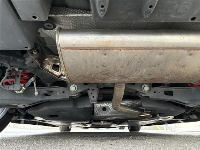 プリウス Ｓセーフティプラス　☆純正ナビ・Ｂｌｕｅｔｏｏｔｈａｕｄｉｏ・ＴＶ・ＤＶＤ☆バックカメラ☆ビルトインＥＴＣ２．０☆レーダークルーズコントロール☆ドライブレコーダー☆サンルーフ☆ローダウン☆モデリスタエアロ（41枚目）