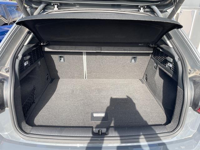 店頭販売もしておりますので、先に在庫が無くなってしまうこともございます。気になる車はまずはお問い合わせください！