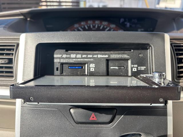 タント Ｘ　ＳＡ　純正ナビ　フルセグＴＶ　ＤＶＤ再生　Ｂｌｕｅｔｏｏｔｈ接続　バックカメラ　片側パワースライドドア　左センターピラーレス　オートライト　スマートキー　プッシュスタート　衝突軽減ブレーキ（7枚目）