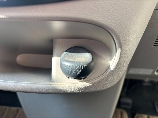 タント Ｘ　ＳＡ　純正ナビ　フルセグＴＶ　ＤＶＤ再生　Ｂｌｕｅｔｏｏｔｈ接続　バックカメラ　片側パワースライドドア　左センターピラーレス　オートライト　スマートキー　プッシュスタート　衝突軽減ブレーキ（10枚目）