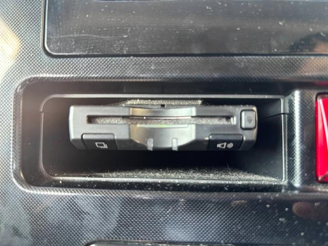 気になる車はすぐにお問い合わせください！画面右側の００６６から始まる無料ダイヤルからお問い合わせ下さい！専門スタッフがお車のご質問にお答えいたします！