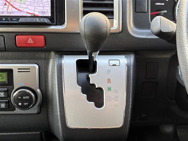 ハイエースバン ロングスーパーGL 社外ナビ Bluetooth フルセグTV DVD再生 バックカメラ ビルトインETC 両側イージークローザースライドドア ディーゼル車 ヘッドライトレベライザー 全席シートカバー ドアバイザー(7枚目)