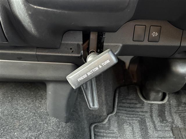 ハイエースバン ロングスーパーGL 社外ナビ Bluetooth フルセグTV DVD再生 バックカメラ ビルトインETC 両側イージークローザースライドドア ディーゼル車 ヘッドライトレベライザー 全席シートカバー ドアバイザー(8枚目)