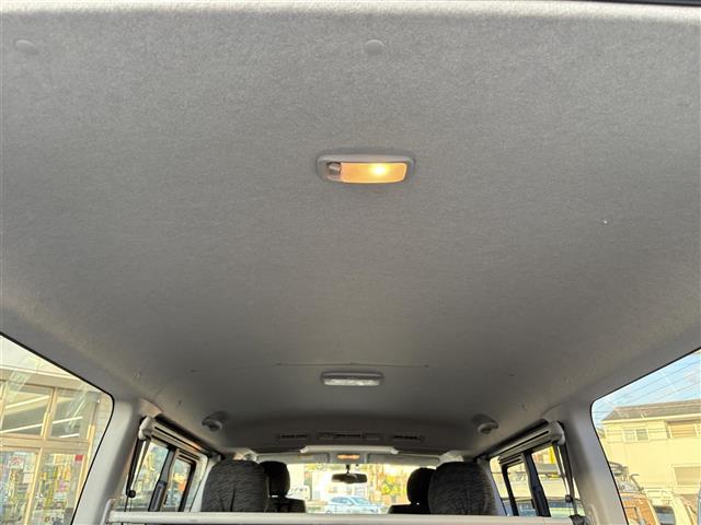 ハイエースバン ロングスーパーGL 社外ナビ Bluetooth フルセグTV DVD再生 バックカメラ ビルトインETC 両側イージークローザースライドドア ディーゼル車 ヘッドライトレベライザー 全席シートカバー ドアバイザー(21枚目)