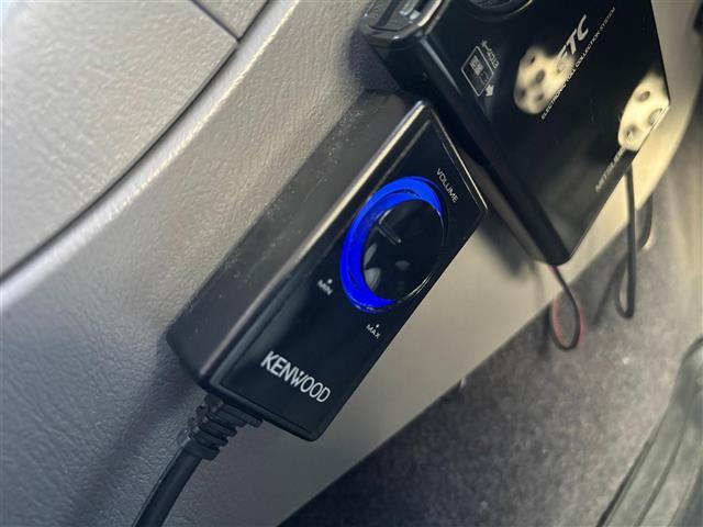 フォレスター STiバージョン 禁煙 4WD 6MT バックカメラ 社外ナビ ETC ルーフレール 電格ミラー 前後ドライブレコーダー STI純正アルミホイール STIスポイラー HIDライト ブレンボブレーキキャリパー(15枚目)