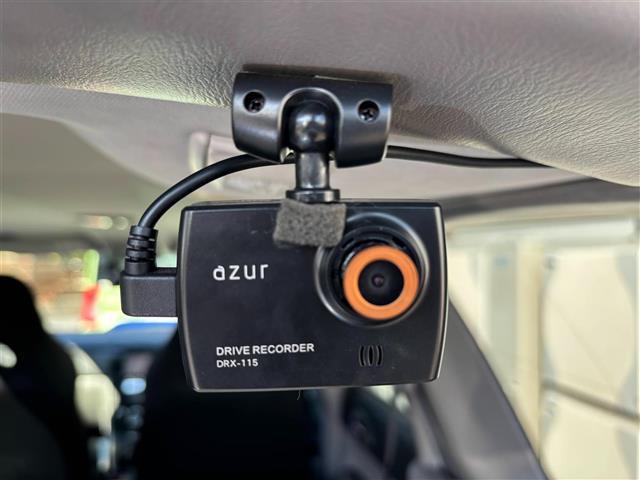 フォレスター STiバージョン 禁煙 4WD 6MT バックカメラ 社外ナビ ETC ルーフレール 電格ミラー 前後ドライブレコーダー STI純正アルミホイール STIスポイラー HIDライト ブレンボブレーキキャリパー(29枚目)