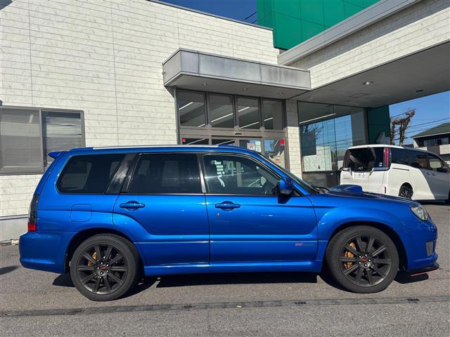 フォレスター STiバージョン 禁煙 4WD 6MT バックカメラ 社外ナビ ETC ルーフレール 電格ミラー 前後ドライブレコーダー STI純正アルミホイール STIスポイラー HIDライト ブレンボブレーキキャリパー(32枚目)