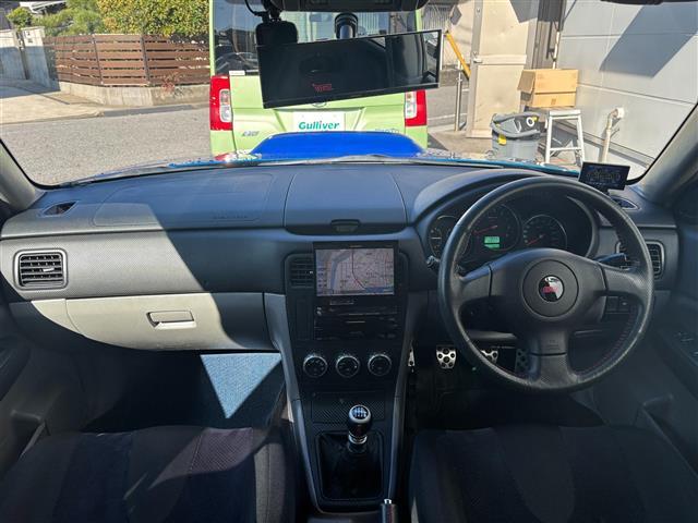 フォレスター STiバージョン 禁煙 4WD 6MT バックカメラ 社外ナビ ETC ルーフレール 電格ミラー 前後ドライブレコーダー STI純正アルミホイール STIスポイラー HIDライト ブレンボブレーキキャリパー(42枚目)