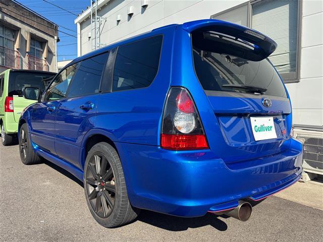 フォレスター STiバージョン 禁煙 4WD 6MT バックカメラ 社外ナビ ETC ルーフレール 電格ミラー 前後ドライブレコーダー STI純正アルミホイール STIスポイラー HIDライト ブレンボブレーキキャリパー(43枚目)