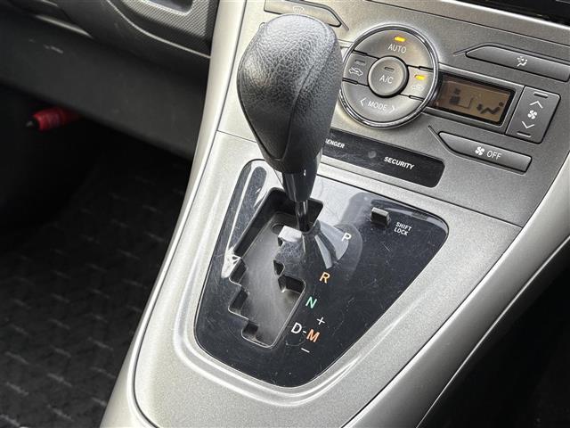 オーリス 180G 禁煙 バックカメラ HDDナビナビ ETC ワンセグTV DVD SD CD ABS パワーウインドウ パワーステアリング エンジンスタートボタン オートライト 保証書 取扱説明書 スペアキー(8枚目)