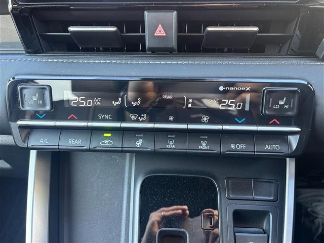 ノア ハイブリッドＳ－Ｚ　モデリスタスポイラ　ワンオーナ　１０．５インチナビＴＶ　ＤＶＤ　スマホ連携　カメラ　快適利便パッケージｈｉｇｈ　フリップダウンモニタ　シートヒータ　両側電動スライドドア　電動リアゲート　前後ドラレコ（8枚目）