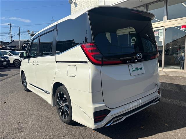 ノア ハイブリッドＳ－Ｚ　モデリスタスポイラ　ワンオーナ　１０．５インチナビＴＶ　ＤＶＤ　スマホ連携　カメラ　快適利便パッケージｈｉｇｈ　フリップダウンモニタ　シートヒータ　両側電動スライドドア　電動リアゲート　前後ドラレコ（43枚目）