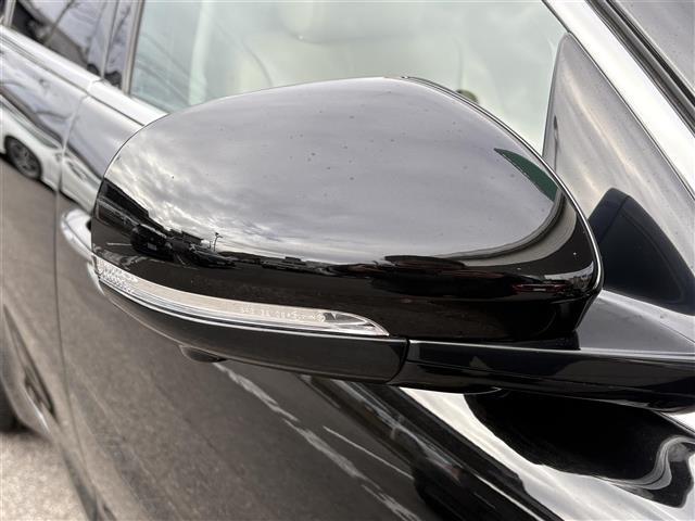 XJ XJ プレミアムラグジュアリー 禁煙 サンルーフ 全方位カメラ 純正ナビ BT フルセグ ETC ドラレコ レザーシート シートヒーター パワーシート 電動リアゲート クルコン パドルシフト クリアランスソナー 保証書 取扱説明書(60枚目)