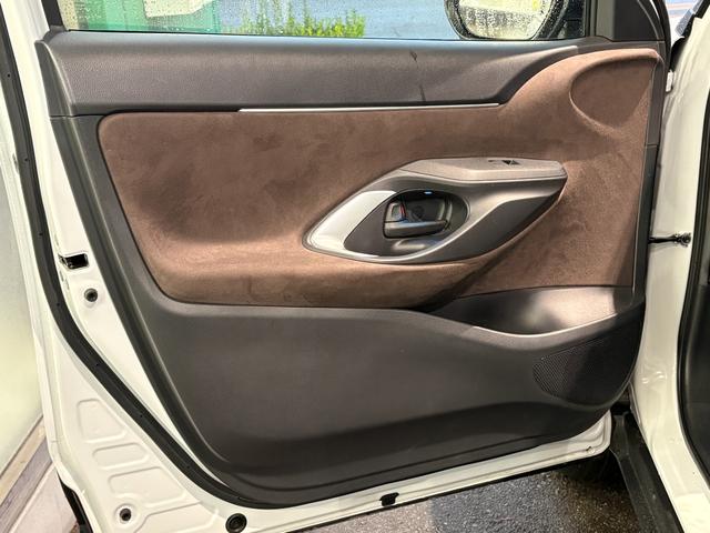 ヤリスクロス ハイブリッドＺ　ワンオーナー　禁煙　純正ナビ　カメラ　フルセグＴＶ　Ｂｌｕｅｔｏｏｔｈ接続　ＥＴＣ　ハーフレザー　ステア　シートヒーター　パワーシート　パワーバックドア　レーダークルーズ　ＬＫＡ　ソナー　前後ドラレコ（48枚目）