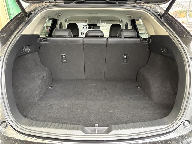 ＣＸ－５ ２５Ｓ　Ｌパッケージ　純正ナビ　フルセグＴＶ　スマホ連携　バック　サイドカメラ　黒革シート　パワーシート　シートヒーター　ステアリングヒーター　パワーバックドア　ＥＴＣ　ドライブレコーダー　レーンアシスト　レーダークルーズ（44枚目）