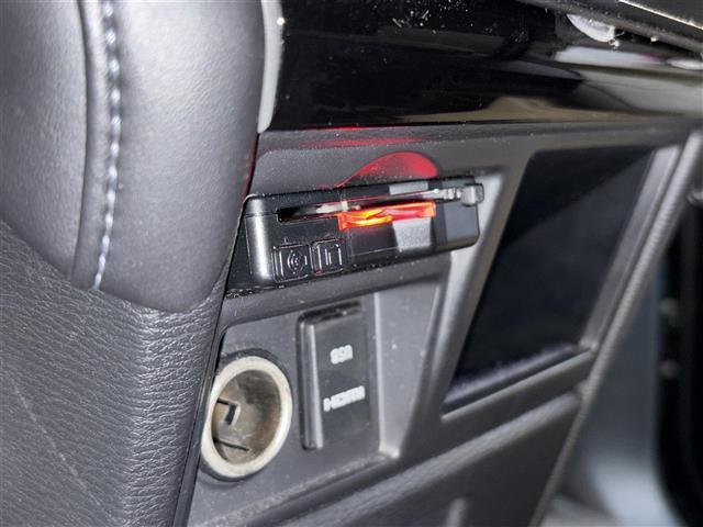 デリカD:5 P 禁煙 ワンオーナー 4WD 11インチナビ 全方位カメラ フルセグTV BT 後席フリップダウン 電動リアゲート 両側パワースライドドア レーダークルーズ LKA ドラレコ パワーシート シートヒータ(11枚目)