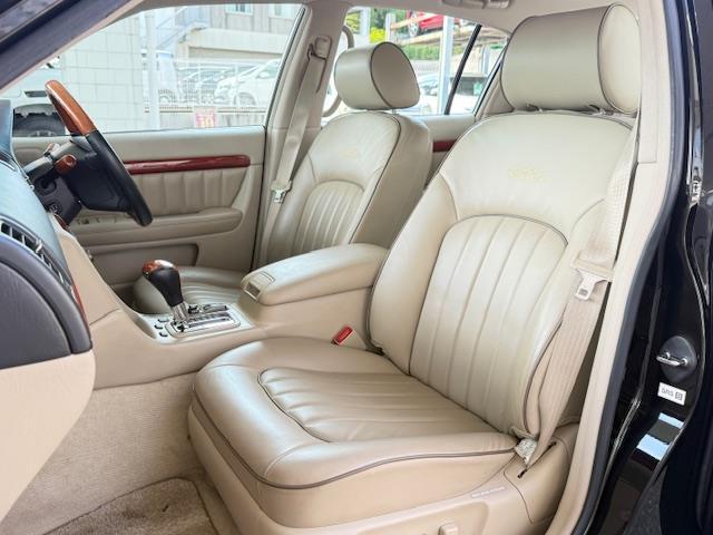 オリジン ベースグレード /禁煙車/ベージュ本革シート/前席シートヒーター・パワーシート/オリジン専用キーレスキー/オリジン専用15インチアルミホイール/観音開き後席ドア/純正DVDナビ/レーダークルーズコントロール/ETC(5枚目)