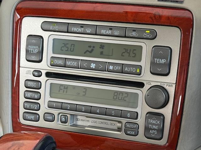 オリジン ベースグレード /禁煙車/ベージュ本革シート/前席シートヒーター・パワーシート/オリジン専用キーレスキー/オリジン専用15インチアルミホイール/観音開き後席ドア/純正DVDナビ/レーダークルーズコントロール/ETC(14枚目)