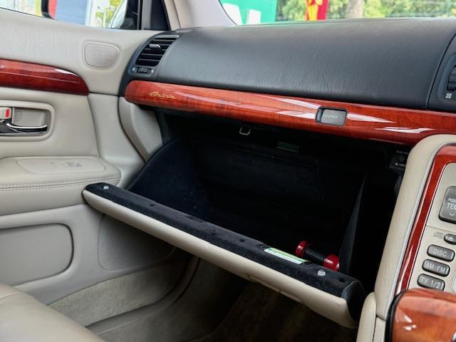 オリジン ベースグレード /禁煙車/ベージュ本革シート/前席シートヒーター・パワーシート/オリジン専用キーレスキー/オリジン専用15インチアルミホイール/観音開き後席ドア/純正DVDナビ/レーダークルーズコントロール/ETC(19枚目)