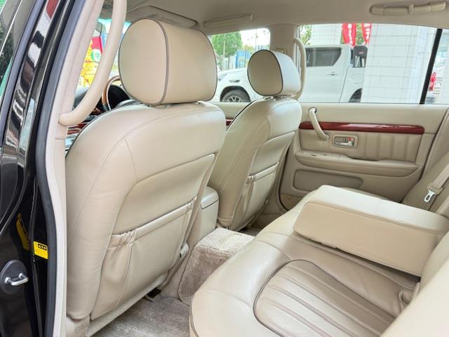 オリジン ベースグレード /禁煙車/ベージュ本革シート/前席シートヒーター・パワーシート/オリジン専用キーレスキー/オリジン専用15インチアルミホイール/観音開き後席ドア/純正DVDナビ/レーダークルーズコントロール/ETC(25枚目)