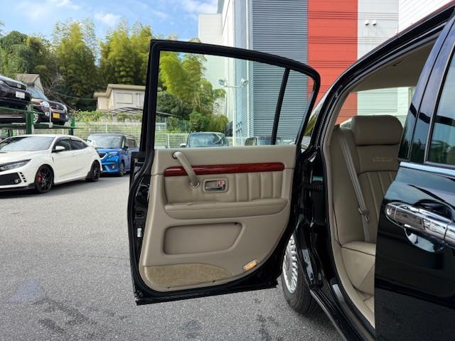 オリジン ベースグレード /禁煙車/ベージュ本革シート/前席シートヒーター・パワーシート/オリジン専用キーレスキー/オリジン専用15インチアルミホイール/観音開き後席ドア/純正DVDナビ/レーダークルーズコントロール/ETC(29枚目)