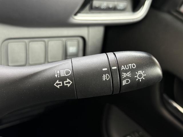 セレナ e-パワー ハイウェイスターV 純正10型ナビ 地上デジタル アラウンドビューモニター 後席モニター プロパイロット エマージェンシーブレーキ LEDヘッドライト 両側電スライドドア ETC(8枚目)
