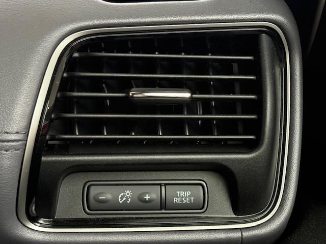 セレナ e-パワー ハイウェイスターV 純正10型ナビ 地上デジタル アラウンドビューモニター 後席モニター プロパイロット エマージェンシーブレーキ LEDヘッドライト 両側電スライドドア ETC(13枚目)