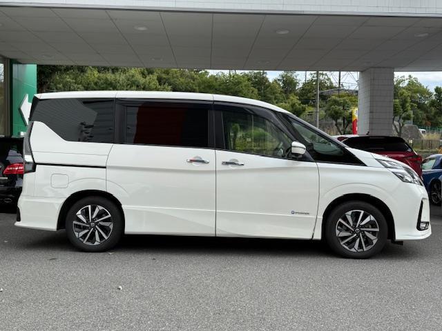 セレナ e-パワー ハイウェイスターV 純正10型ナビ 地上デジタル アラウンドビューモニター 後席モニター プロパイロット エマージェンシーブレーキ LEDヘッドライト 両側電スライドドア ETC(37枚目)