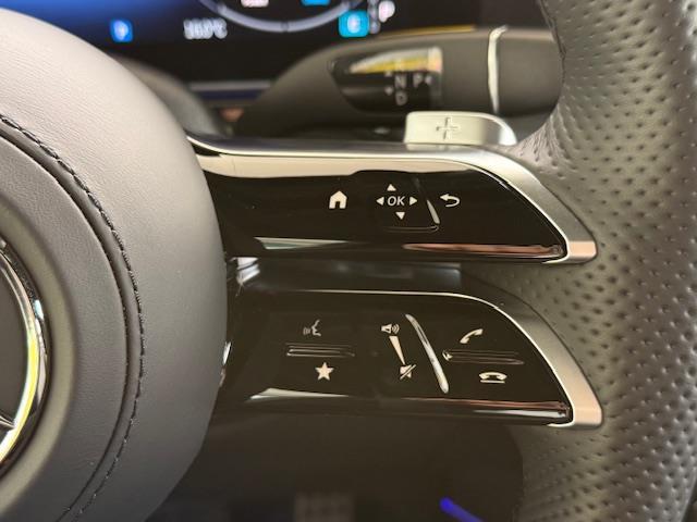 Ｇクラス Ｇ４５０ｄ　ローンチエディション　／禁煙車／ワンオーナー車／正規Ｄ車／左ハンドル／ＯＰカラー（オパリスホワイト）／チタニウムグレー内装色／ダイヤモンドステッチナッパレザーシート／／ディーラーオプションデジタルインナーミラー型前後ドラレ（11枚目）